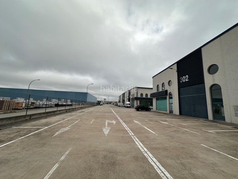 Foto e00a8cc7-8ed6-4422-9183-4876440e40a6. Fabrikhalle in Villafría - La Ventilla - Castañares Burgos