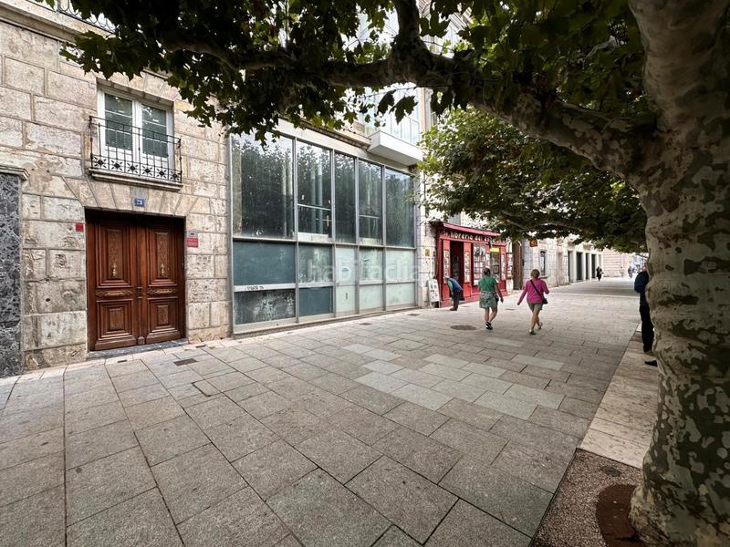 Foto c5f813cc-d376-43b0-8590-b92fda293c31. Alquiler local comercial en Casco Antiguo Burgos