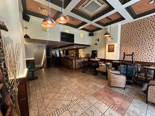 Business premise in Avenida de la Paz