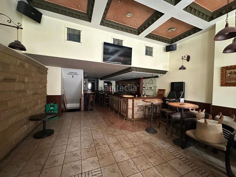 Foto 4320b04f-765a-4ca2-bc0d-b357759f5389. Local comercial a Reyes Católicos Burgos