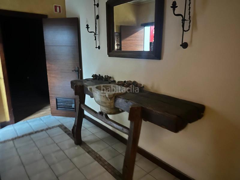 Foto 0a104b5f-4e39-4845-a4c9-ab5da6e134cd. Locale commerciale in Reyes Católicos Burgos