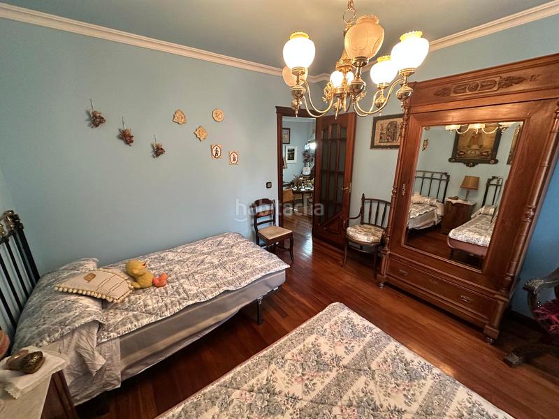 Foto 17848c33-8d0d-4bd2-a19a-7724c9ff58e4. Casa adossada amb aparcament a Los Vadillos - R. Sanitaria - Pozanos Burgos