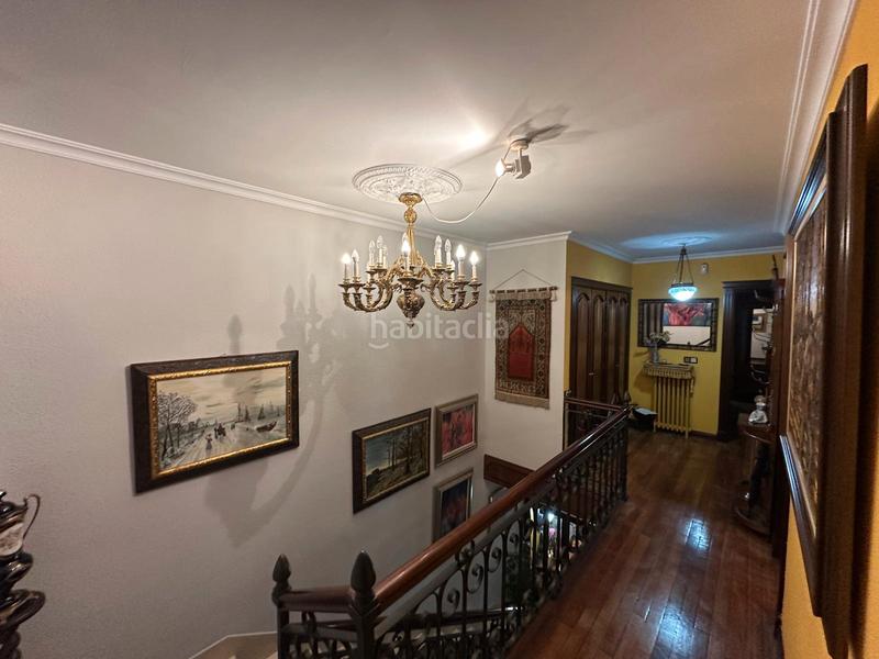 Foto 1275e791-6e90-4937-8e0a-44bbc3e5f556. Maison jumelée avec parking dans Los Vadillos - R. Sanitaria - Pozanos Burgos