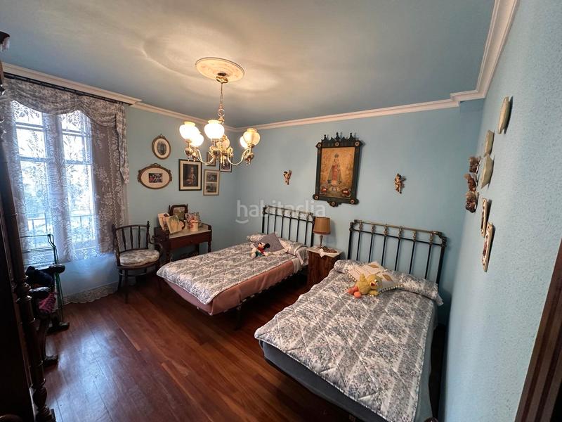 Foto 43906cca-5692-44a5-8233-3d6e43f2b6ff. Maison jumelée avec parking dans Los Vadillos - R. Sanitaria - Pozanos Burgos