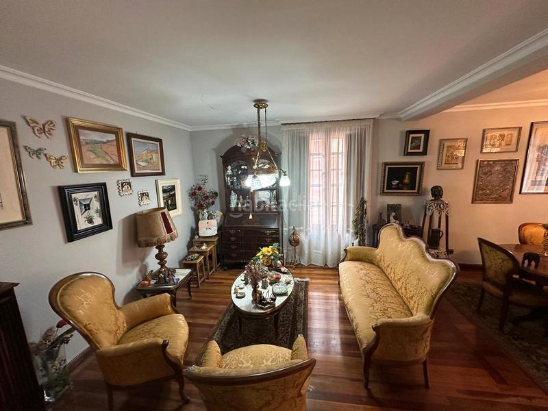 Foto c8fd81af-7f3d-4e7c-8aa2-651f4767ab35. Maison jumelée avec parking dans Los Vadillos - R. Sanitaria - Pozanos Burgos