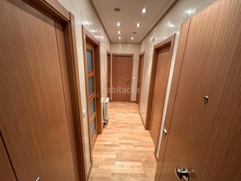 Foto 64c64e94-1866-44c3-b611-afbfddc19d44. Dachwohnung mit heizung parking in Villafría - La Ventilla - Castañares Burgos