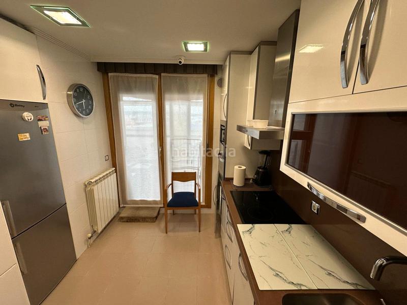 Foto 8a3ff62f-917b-4080-b3be-8292fc435472. Dachwohnung mit heizung parking in Villafría - La Ventilla - Castañares Burgos