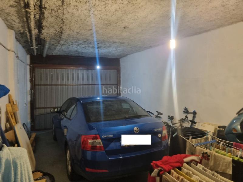 Foto 15d0f781-40c0-462e-898f-8c60077f1e0e. Casa a schiera con camino riscaldamento parcheggio in Burgos