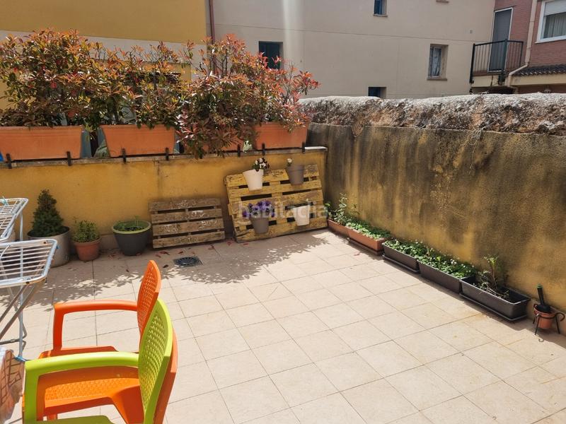 Foto 213f855c-68e2-4c80-a763-e560fddb1278. Semi detached house with fireplace heating parking in Burgos