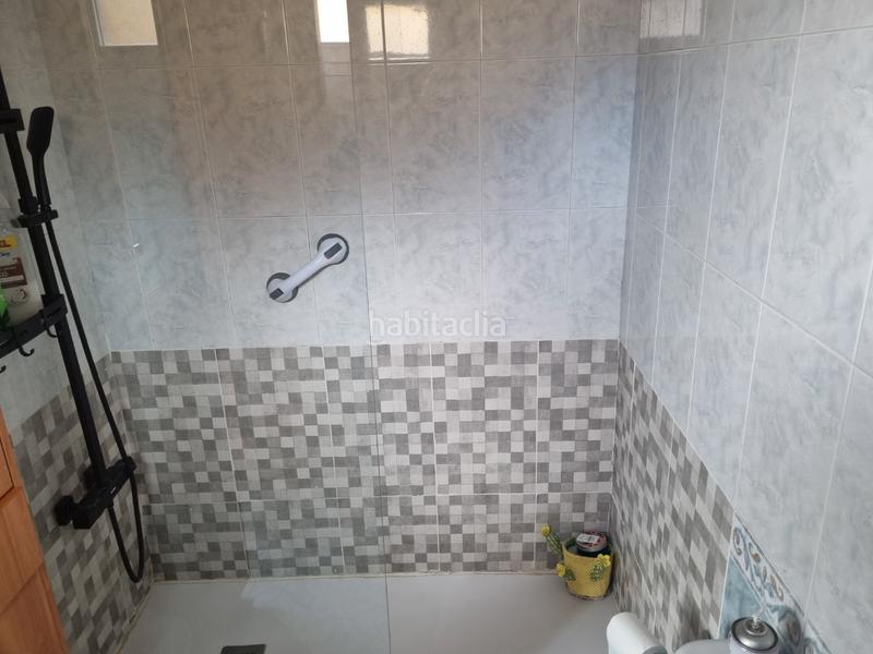 Foto 23e6b117-b95b-4949-9a28-1723f67adda6. Semi detached house with fireplace heating parking in Burgos