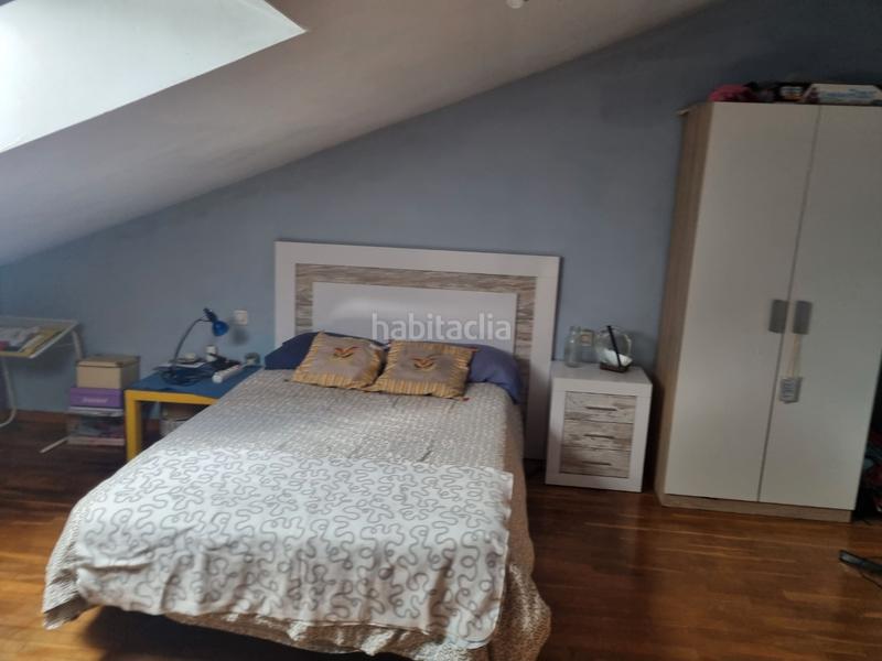 Foto 67ed4bb5-9821-4527-9737-b615d6a63ee4. Semi detached house with fireplace heating parking in Burgos