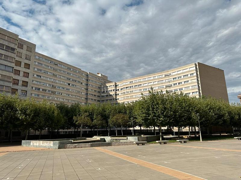 Foto 8524b2ac-b643-43de-be24-974cbf57cadb. Flat with heating parking in Reyes Católicos Burgos