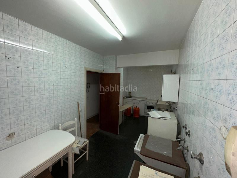 Foto e929b4d9-e3dc-4a1e-854b-a43fcf5b4398. Flat with heating parking in Reyes Católicos Burgos