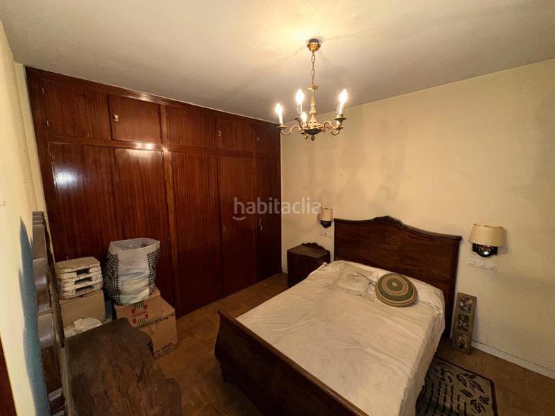 Foto f7e9509c-806c-4cc6-a863-968a2a89044b. Flat with heating parking in Reyes Católicos Burgos