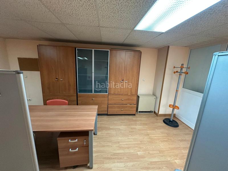 Foto 680fdd4d-c552-403b-9812-5f8741ea4805. Rent office space in Reyes Católicos Burgos