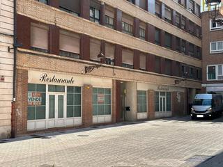 Locale commerciale in Calle Calera