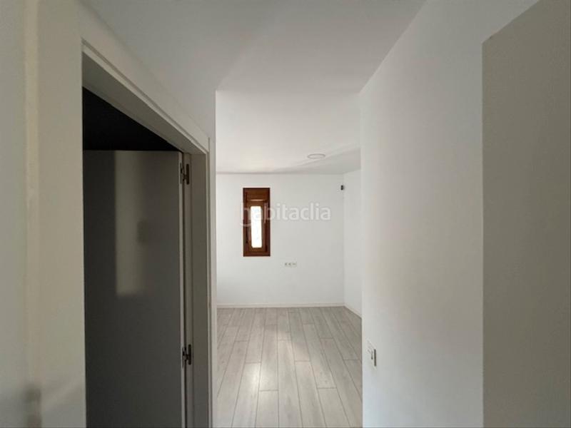 Foto da950d79-2130-494c-9879-f7bbb3d686ef. Casa amb xemeneia calefacció a Quintana del Pidio