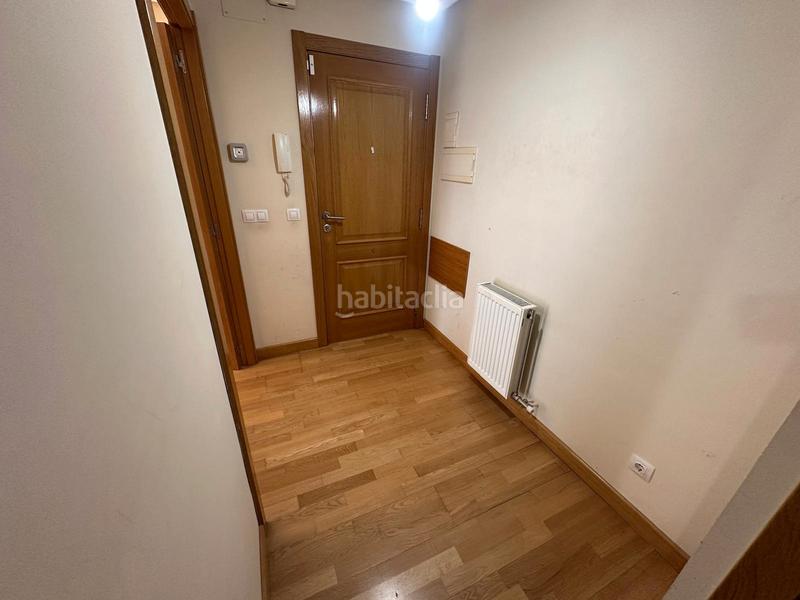Foto 9880c0f4-c9ce-4199-83cf-979c8048ab2c. Apartament amb calefacció aparcament a Villafría - La Ventilla - Castañares Burgos
