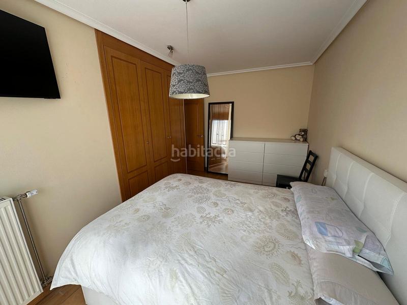 Foto f37a7953-a1f2-4c39-9e3a-953b26928c53. Piccolo appartamento con riscaldamento parcheggio in Burgos