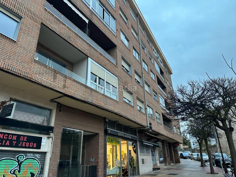 Foto 46ee0135-11d8-415f-9c32-f6b0aec4c0ef. Piso en calle emperador 38 en San Pedro de la Fuente Burgos