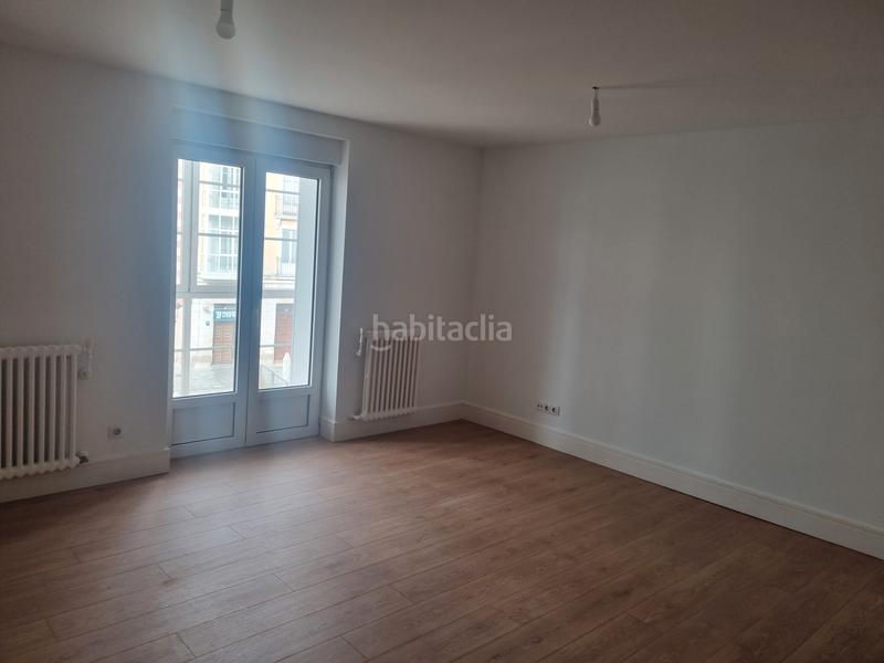 Foto 9bcb2ec9-4b8e-44dd-ba45-3d21d126825b. Flat with heating in Casco Antiguo Burgos