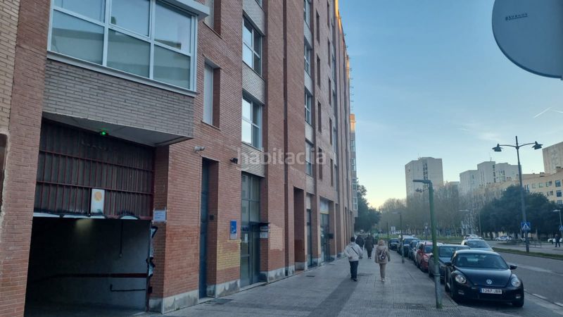 Foto ecc034d0-d1b3-449c-a412-1022b2d3791b. Aparcament cotxe a Illera Burgos