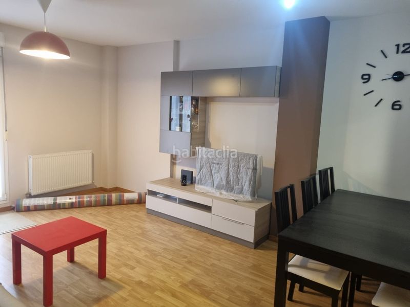 Foto e33e724e-0996-4e41-a469-d1b834851c2b. Pis amb calefacció aparcament a Villimar - V1 - V2 - S3 - S4 - San Cristobal Burgos