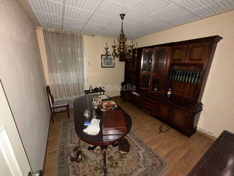 Foto f0d5fbb4-300d-4211-a05e-50b1c2f856d6. Casa a Gamonal - San Bruno - G9 Burgos