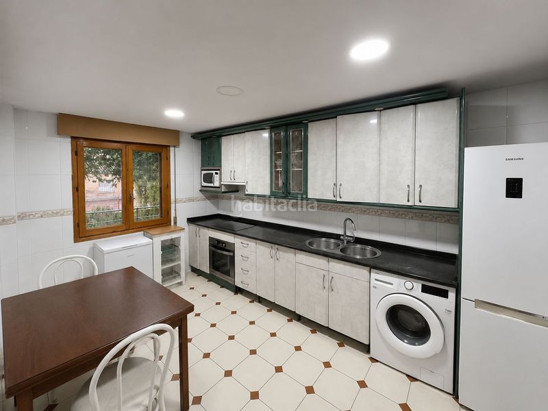 Foto 0e6d5230-ced0-4626-83db-cebbf063d8b6. Casa amb xemeneia calefacció aparcament a Villafría - La Ventilla - Castañares Burgos