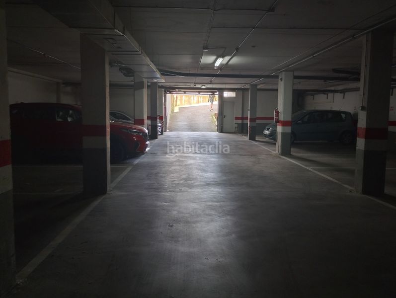 Foto 60e2a526-bc75-4ac1-a266-64c2914e8a12. Aparcament cotxe a calle republica dominicana 17 a Palencia