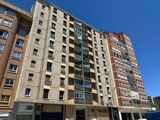 Etagenwohnung  Avenida reyes católicos