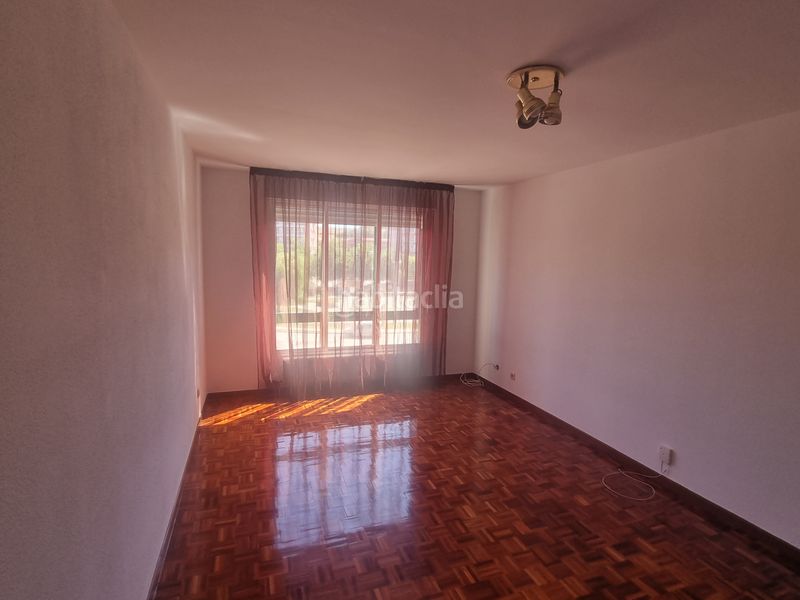Foto dad4d0db-dab9-4d87-bed0-1ea00412c0b8. Pis amb calefacció aparcament a San Pedro y San Felices Burgos