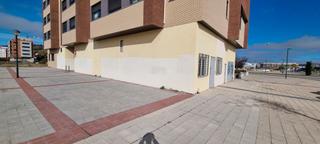 Local Comercial en Calle Esteban Sáez Alvarado
