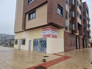 Lloguer Local Comercial  Calle esteban sáez alvarado