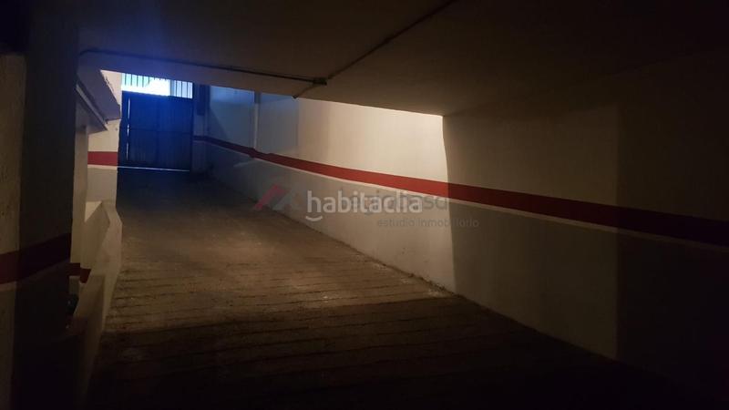 Foto 6911fad1-16fc-47e8-8a18-f5429e770026. Parking voiture dans quevedo 20 dans Crucero León