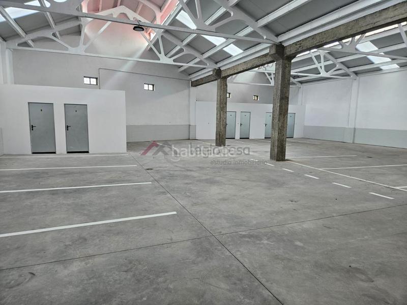 Foto 1380bdab-33e0-4551-95e9-e50c98329e8d. Lloguer aparcament cotxe a Crucero León