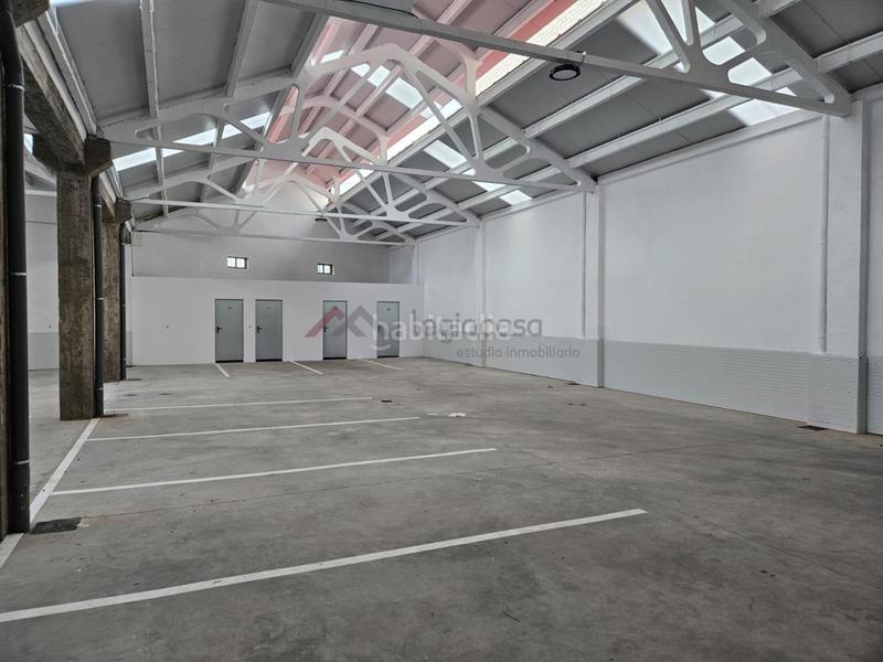 Foto 15f09ab1-feb7-4014-a213-2b05a144d2de. Lloguer aparcament cotxe a Crucero León