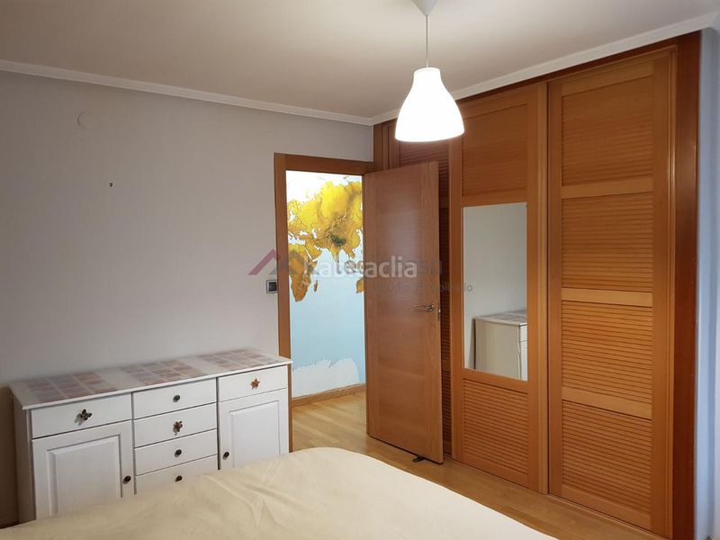 Foto c8224858-d149-40aa-9713-855f7e040a9d. Flat with heating parking in San Claudio - La Chantría León