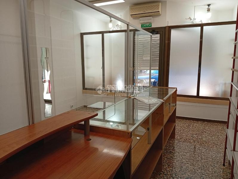 Foto 5a6e5a69-cd70-4dd4-a5c4-7a7d1aad0721. Geschäftsraum in Pajarillos Bajos Valladolid