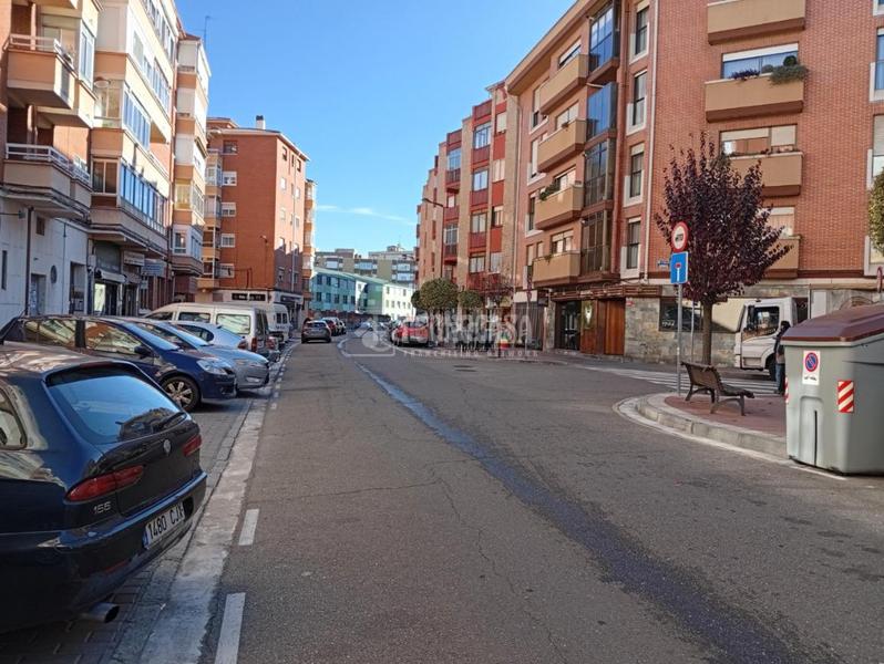 Foto ca30239e-4c00-4fa2-b2b3-2c95f3c51b05. Geschäftsraum in Pajarillos Bajos Valladolid