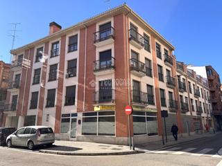 Lloguer Local Comercial a Circular. Local comercial en alquiler en valladolid