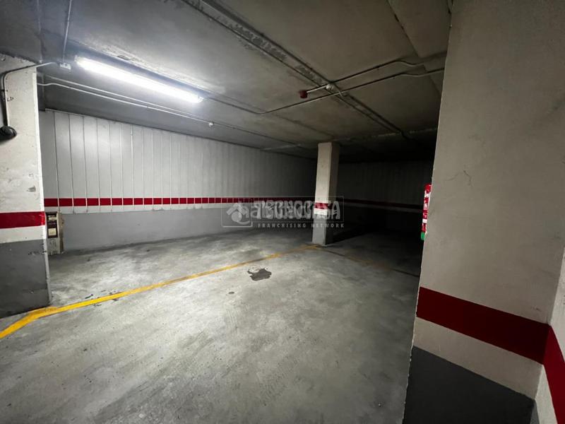 Foto 6728779a-b166-48fa-b672-92212a3c60ad. Aparcament cotxe a Pajarillos Bajos Valladolid