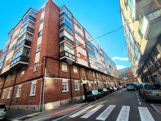 Pis a Pajarillos Bajos. Piso en venta en valladolid
