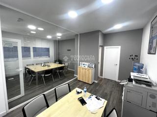 Local commercial en Pajarillos Bajos. Local comercial en venta en valladolid