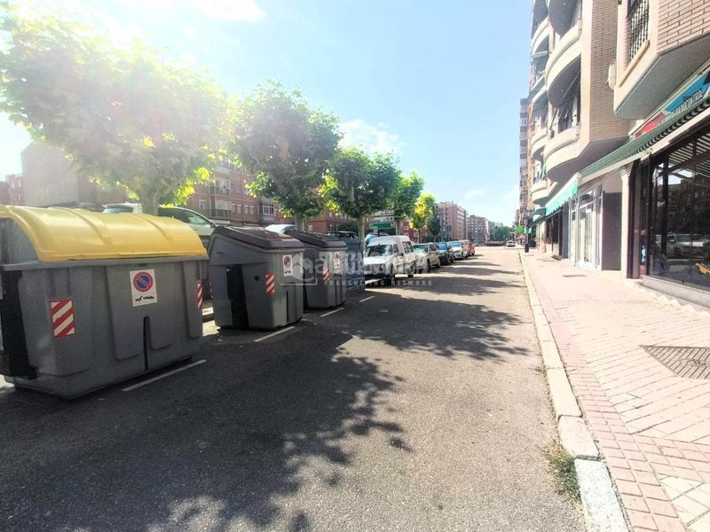 Foto 063d886d-9585-4ae6-ae35-ea8cdafdc613. Aparcament cotxe a Pajarillos Bajos Valladolid