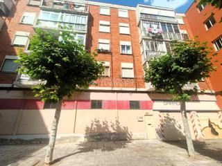 Autoparkplatz in Pajarillos Bajos. Boxplaza de garaje en venta en valladolid