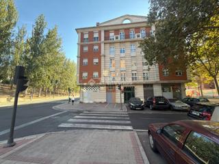Local Comercial en Pajarillos Bajos. Almacn en venta en valladolid