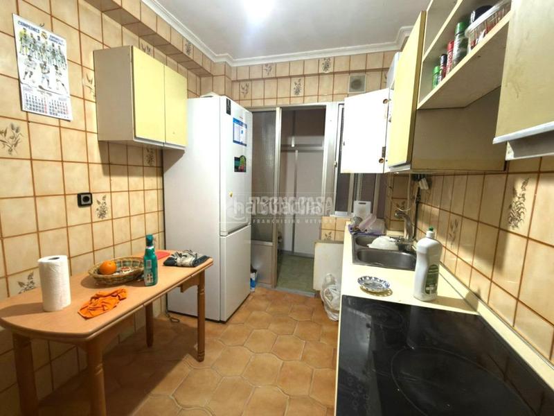 Foto 9c8a8c20-843c-454f-9cee-418b333106ec. Etagenwohnung mit heizung in Pajarillos Bajos Valladolid