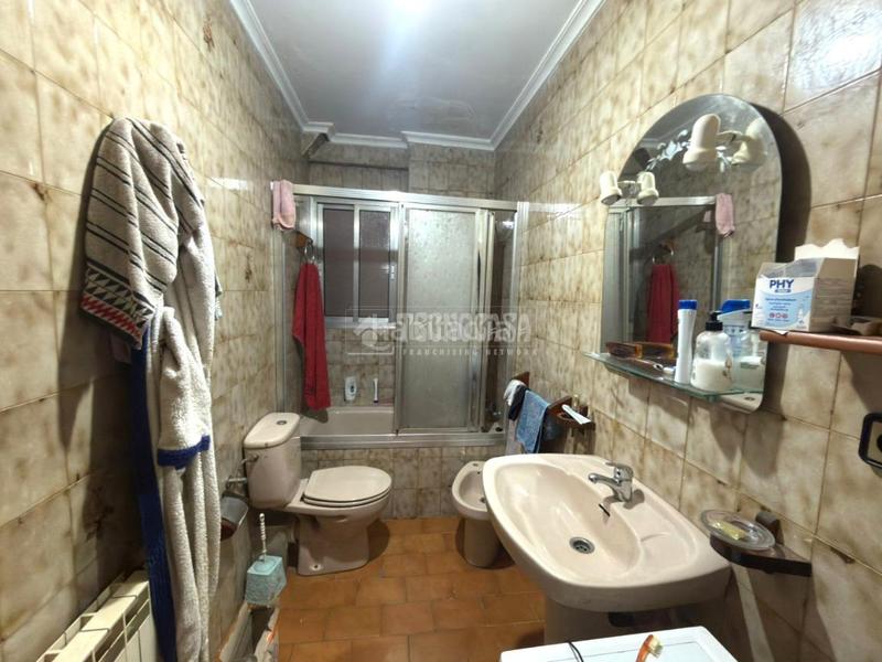 Foto e7f6afa8-5942-4684-a15e-c7ead0e5c39f. Etagenwohnung mit heizung in Pajarillos Bajos Valladolid