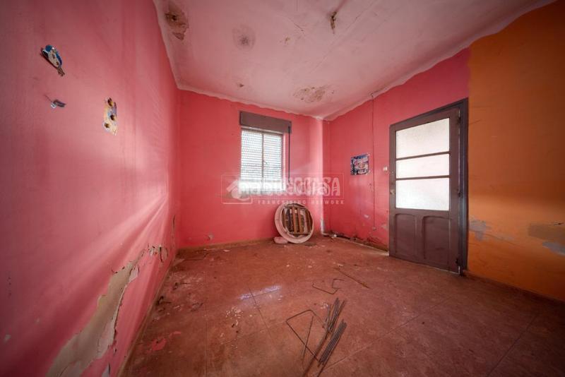 Foto 40b8fd5d-97cc-4090-85f4-00ff5d3bb349. Maison dans Pajarillos Altos Valladolid